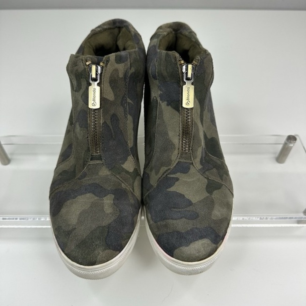 Blondo Glenda Camo Suede Waterproof Hidden Wedge Sneakers‎ Green Women Size 10.5